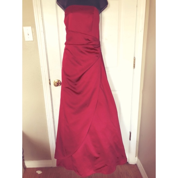 David’s Bridal Red silk Dress - Picture 3 of 8
